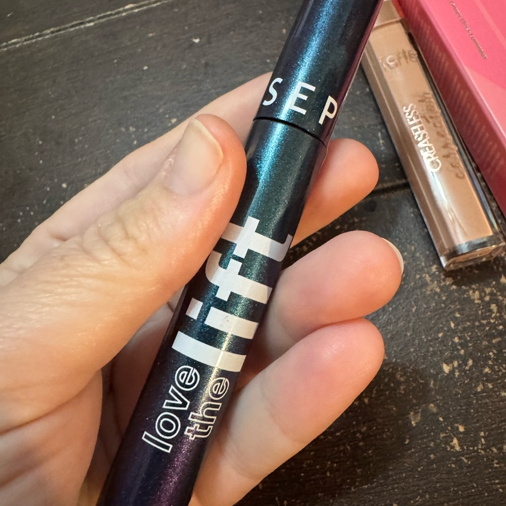 Makeup Bundle - Picture 11 of 14